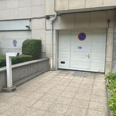 1 Chambre Avec Parking Au Coeur De Bruxelles 2D Exterior foto