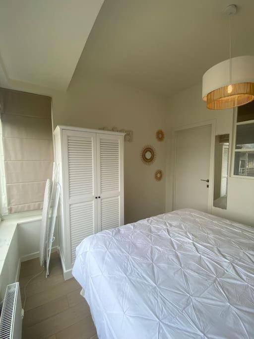 1 Chambre Avec Parking Au Coeur De Bruxelles 2D Exterior foto